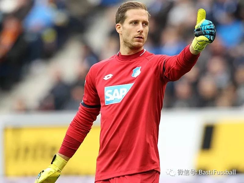 罗马集结日手感冰凉；志在德甲名次提升；话题不断；更衣室氛围转暖(马丁路德罗马书讲义)