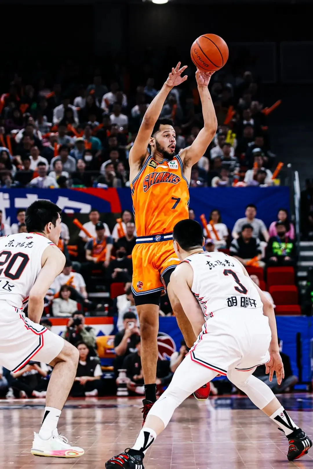 今晚勒沃库森备战CBA季后赛，绝杀压哨细节曝光，压力陡增，球探报告显示潜力的简单介绍