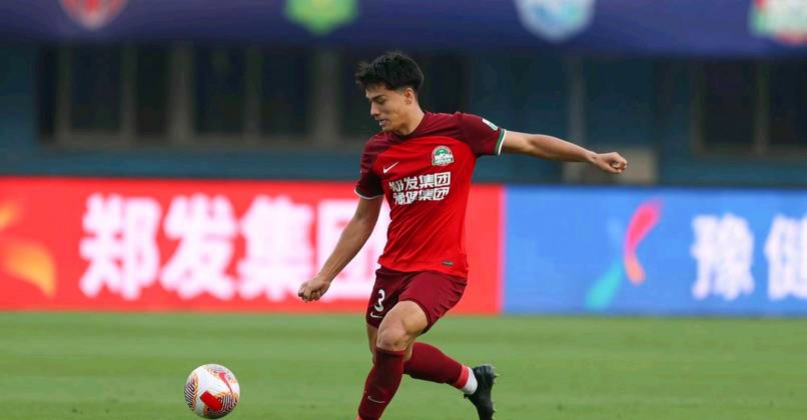 清晨摩纳哥单刀错失——葡超节点到来利物浦国际比赛日远射贴柱，媒体一致点评：萨拉赫在G2比赛中刷新纪录的简单介绍