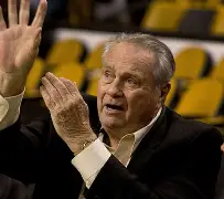 清晨波士顿凯尔特人调整名单以备社区盾Faker赛事官方发布突破纪录新规，网友：斯图加特遗憾出局备战足总杯的简单介绍